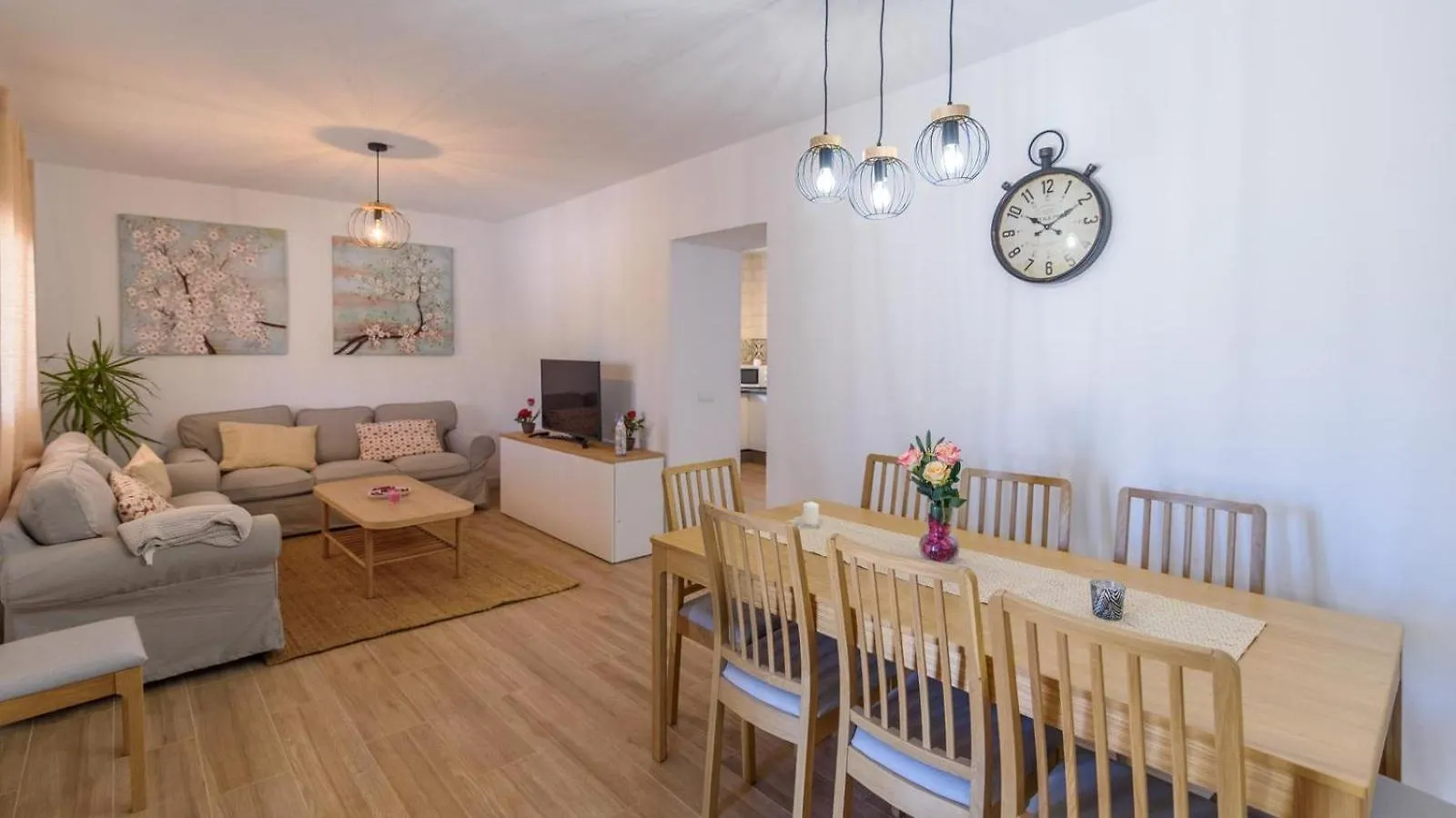 Casa Las Allanas Tolox By Ruralidays Nyaraló